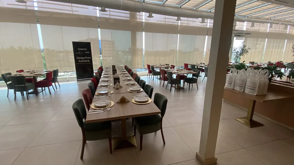 Executive dinner setting